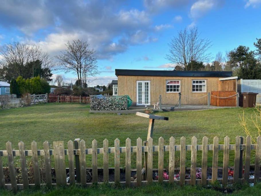 The Chalet By Hip Haus Humberston Eksteriør bilde